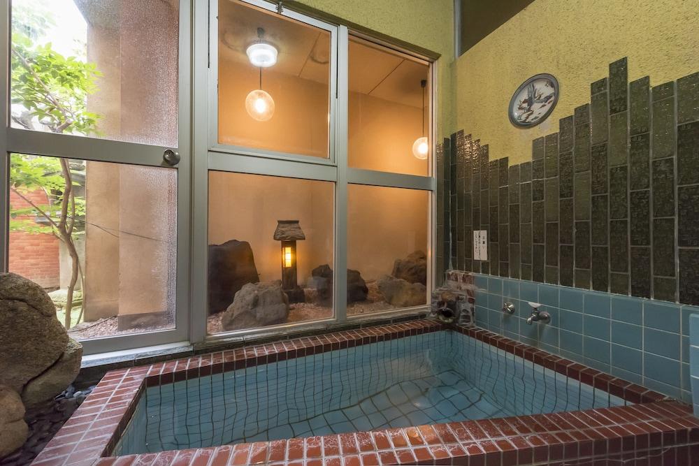 Oka Hotel Kanazawa Bagian luar foto