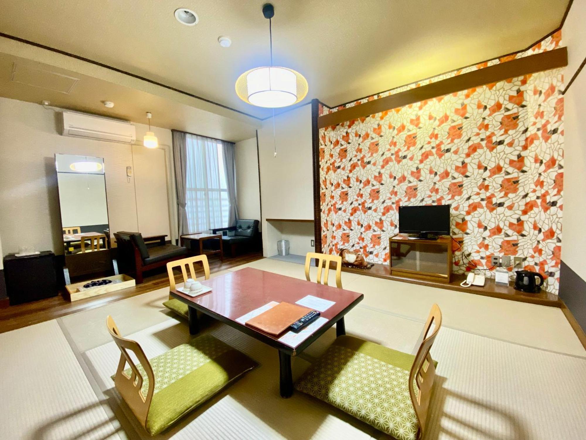 Oka Hotel Kanazawa Bagian luar foto