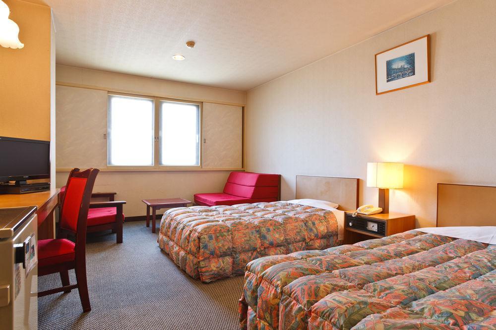 Oka Hotel Kanazawa Bagian luar foto