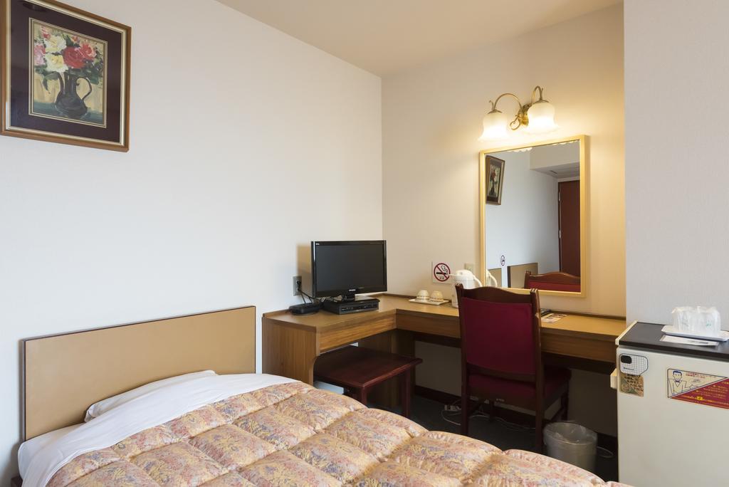 Oka Hotel Kanazawa Bagian luar foto