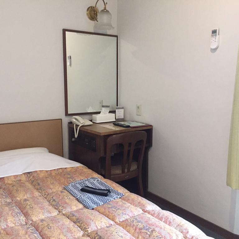 Oka Hotel Kanazawa Bagian luar foto